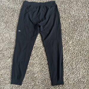 ALO Yoga Men’s Co-Op Pant - Black